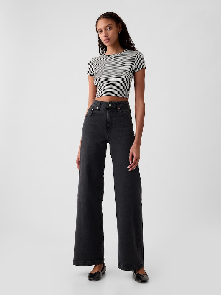 Schwarz - Gap Jeans mit hohem Bund und weitem Bein - Bild 1 von 11 Schwarz - Gap Jeans mit hohem Bund und weitem Bein - Bild 1 von 11