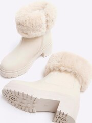 River Island Cream Girls Faux Fur Cuff Heel Boots - Image 4 of 4