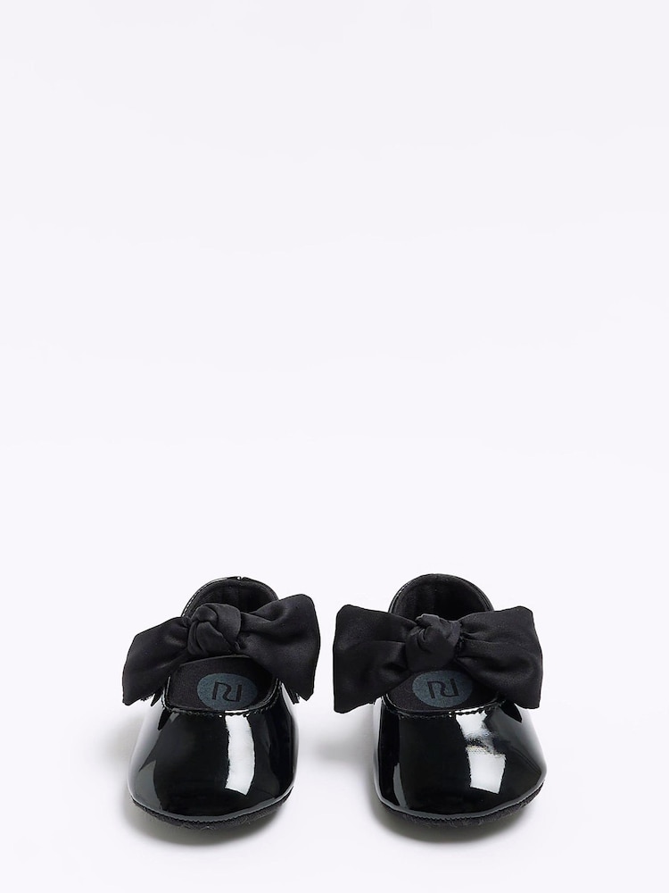 River Island Black Baby Girls Bow Shoes - Image 1 of 4
