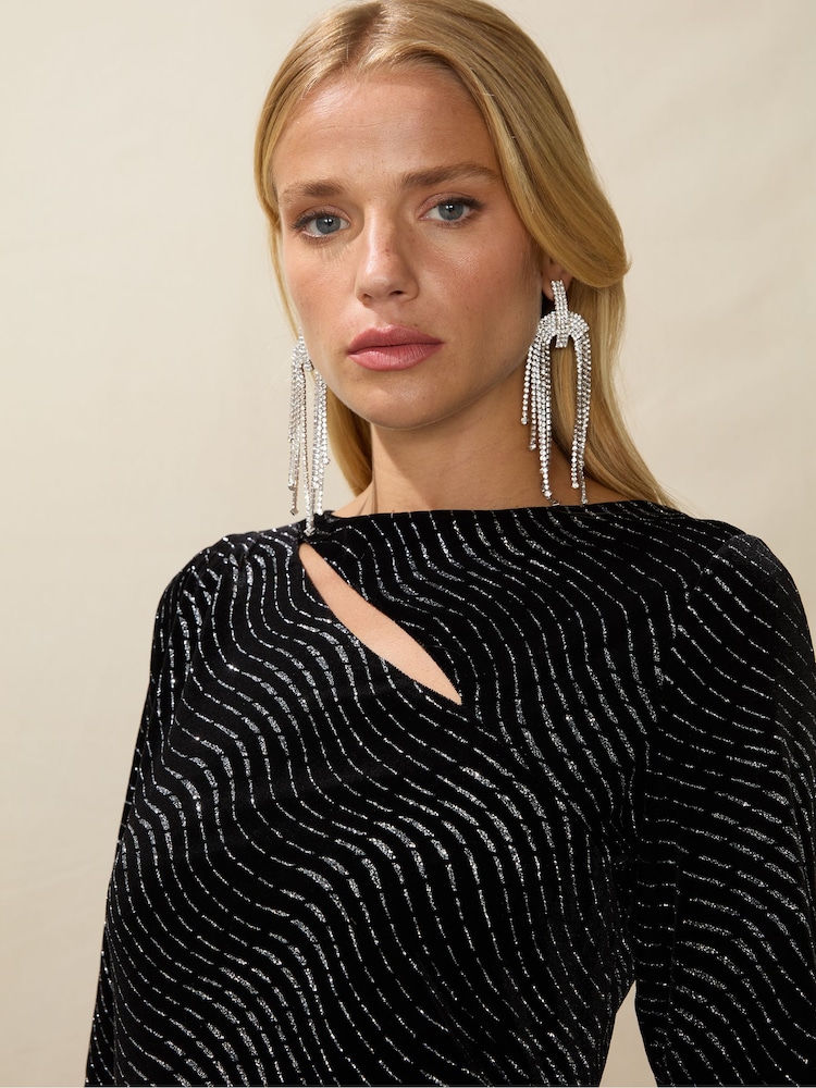 Ro&Zo Swirly Sparkle Velvet Short Black Dress - Image 4 of 6