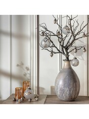 Gallery Home White Christmas Mistletoe Baubles (Set of 6) 80x80x80mm - Image 4 of 4