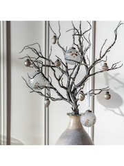 Gallery Home White Christmas Mistletoe Baubles (Set of 4) 100x100x100mm - Image 2 of 4