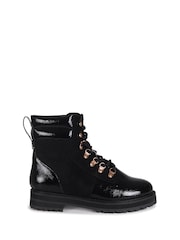 Linzi Astrid Militärstiefel mit Shearling-Detail und goldenen Ösen - Bild 2 von 3