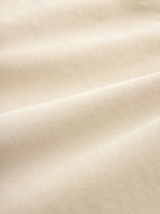 Neutrale Farbe - Knielange Chinoshorts - Bild 6 von 6