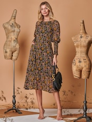 Schwarz - Jolie Moi Chiffon-Midikleid mit gesmokten Bündchen​​​​​​​ - Bild 4 von 6