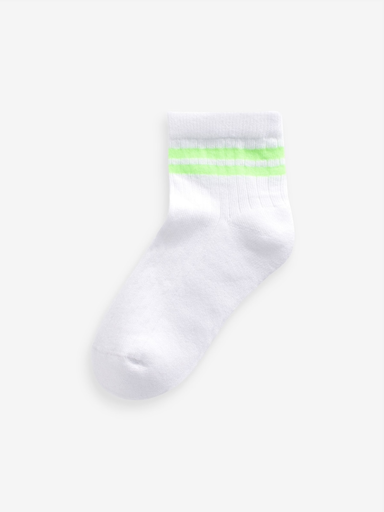 Weiß mit fluoreszierendem Streifen - Gepolsterte Knöchelsocken mit hohem Baumwollanteil, 3er-Pack - Bild 2 von 4 Weiß mit fluoreszierendem Streifen - Gepolsterte Knöchelsocken mit hohem Baumwollanteil, 3er-Pack - Bild 2 von 4