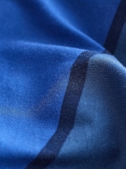 Marine/Schottland - Kurzes Pyjama-Set mit Fußballlogo (4–14 J.) - Bild 4 von 4