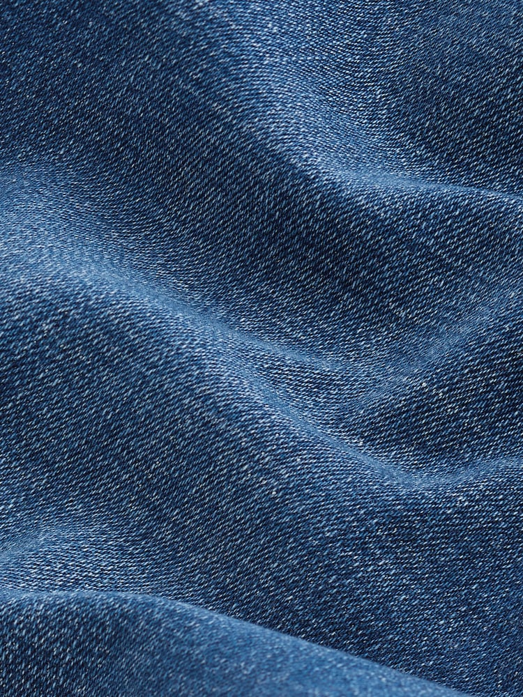 Dunkelblau - Kurz geschnittene Jeans mit weitem Bein und Verschluss mit zwei Knöpfen - Bild 7 von 7