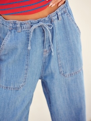 Mittelblau - Utility-Jeans mit weitem Bein - Bild 1 von 7