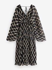 Black/White Wide Sleeve V-Neck Textured Dress - Image 5 of 6