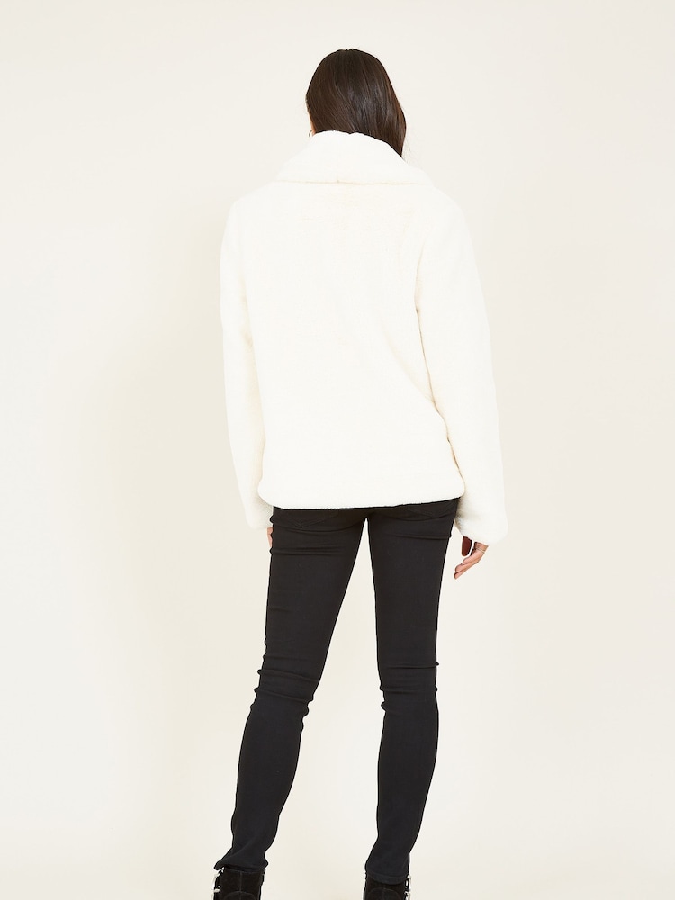 Yumi Cream Short Wrap Faux Fur Coat - Image 2 of 4