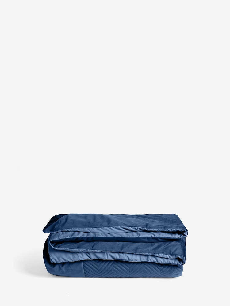 Navy Blue Madison Quilted Bedspread - Image 2 of 2