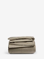 Champagne Gold Madison Quilted Bedspread - Image 2 of 2