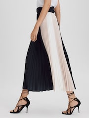 Reiss Navy/Nude Ava Colourblock Pleated Midi Skirt - Image 1 of 6
