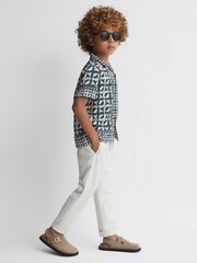 Camisa estampada con cuello cubano Prentice de Reiss - Imagen 1 de 6