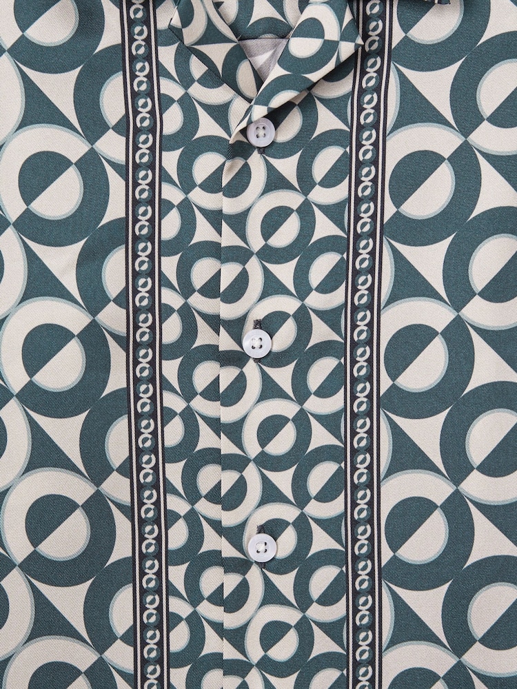 Camisa estampada con cuello cubano Prentice de Reiss - Imagen 6 de 6