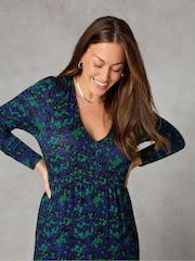 Live Unlimited Blue Petite Leopard Print Curve Jersey Relaxed Midi Dress - Image 3 of 4