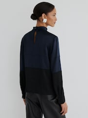 Μπλε/Μαύρο - Atelier Silk Colour-Block High-Neck Blouse - Εικόνα 5 από 6