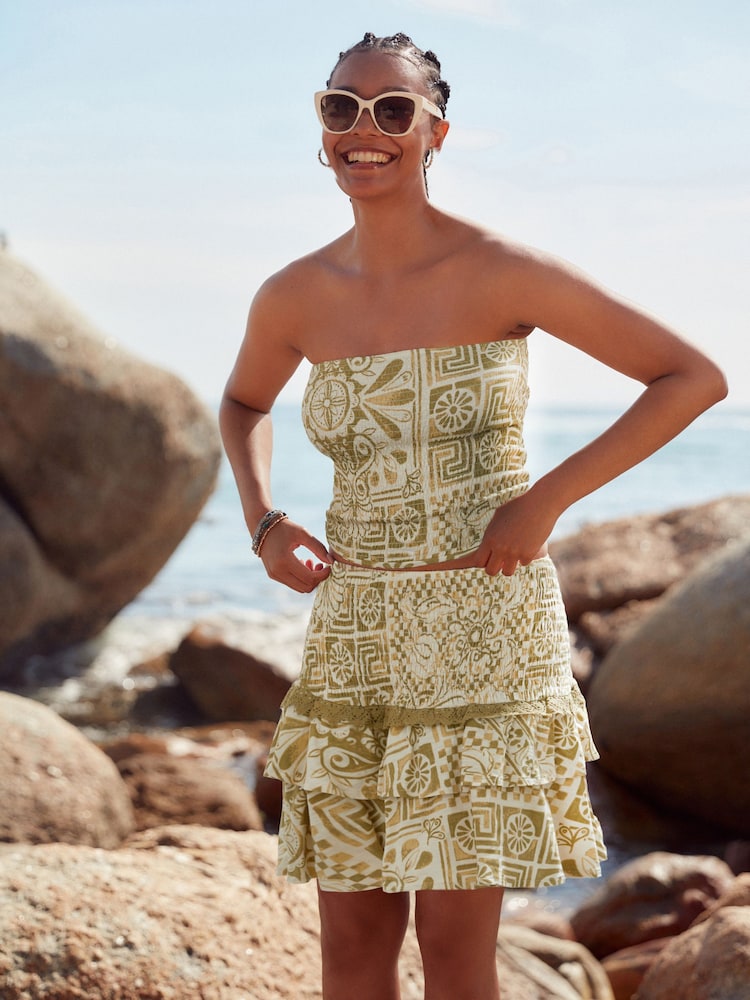 Green Tile Print Shirred Bandeau Top - Image 2 of 6 Green Tile Print Shirred Bandeau Top - Image 2 of 6