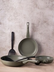 Bergner Set of 3 Black Induction Non-Stick Frying Pans & Utensils Set - Image 2 of 3
