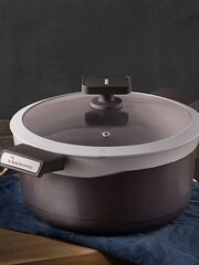 Bergner Brown Gastro Cast Aluminium 4.5L Casserole with Lid - Image 1 of 4