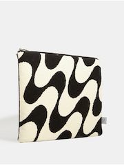Skinnydip Disney Pascal 13/14" Laptop Case - Image 3 of 6