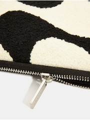 Skinnydip Disney Pascal 13/14" Laptop Case - Image 5 of 6