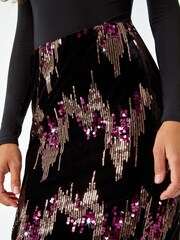 Roman Gold Zig Zag Sequin Velvet Skirt - Image 5 of 5