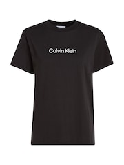 تيشِرت Hero مزيّن بشعار من Calvin Klein - صورة 4 من 6