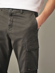Dunkel Khaki/Grün - Cargohose in regulärer Passform - Bild 5 von 11