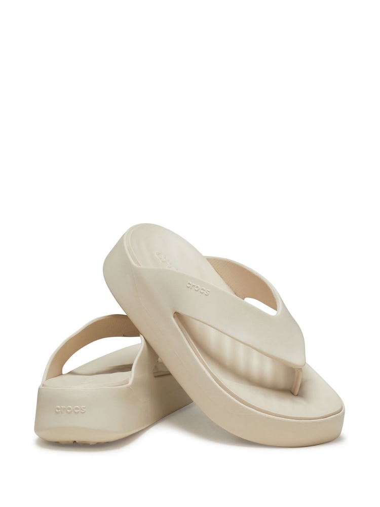 Crocs Beige Getaway Platform Flip Sandals - Image 7 of 7