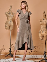 Gold - Jolie Moi Maxikleid mit Rüschensaum und Metallic-Effekt - Bild 3 von 5