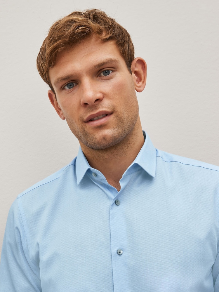 Blauw - Slim Fit - Onderhoudsvriendelijk, getextureerd, slim fit overhemd met enkele manchet - Image 4 of 9