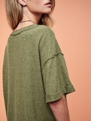 Khaki Green Oversized Linen Look Washed Pocket Detail Slouch V-Neck T-Shirt - Image 4 of 6