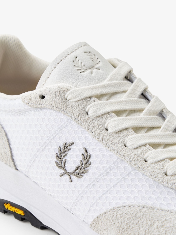 Fred Perry – Laufschuhe in Weiß aus Netzstoff - Bild 5 von 5