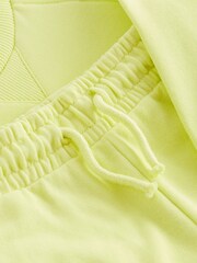 Light Yellow Oversized Crew Neck Sweatshirt and Shorts Set (3mths-7yrs) - Image 6 of 6