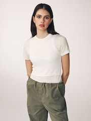 Crudo - Camiseta de manga corta de canalé con diseño suave al tacto con TENCEL™ Lyocell - Imagen 1 de 7
