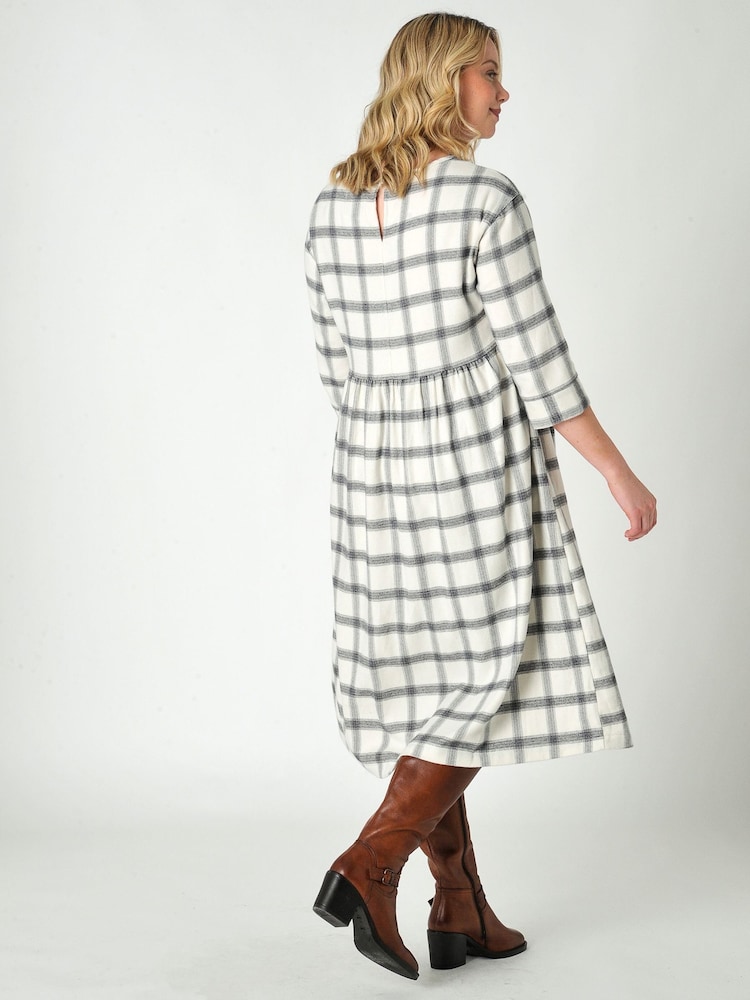 Burgs Sampford Womens Oversized Check Dress - Image 2 of 5 Burgs Sampford Womens Oversized Check Dress - Image 2 of 5