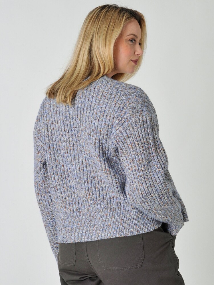 Burgs Meeth Womens Short Boxy Cardigan - Image 3 of 6