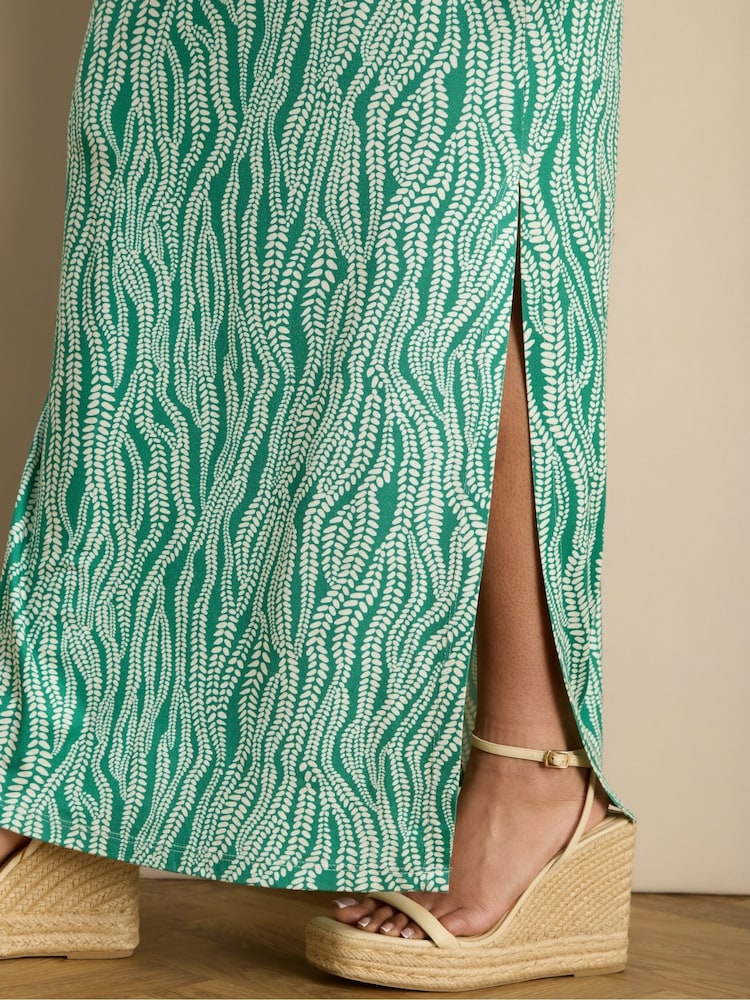 Live Unlimited Green Linear Leaf Print Side Split Sleeveless Maxi Dress - Image 5 of 5 Live Unlimited Green Linear Leaf Print Side Split Sleeveless Maxi Dress - Image 5 of 5
