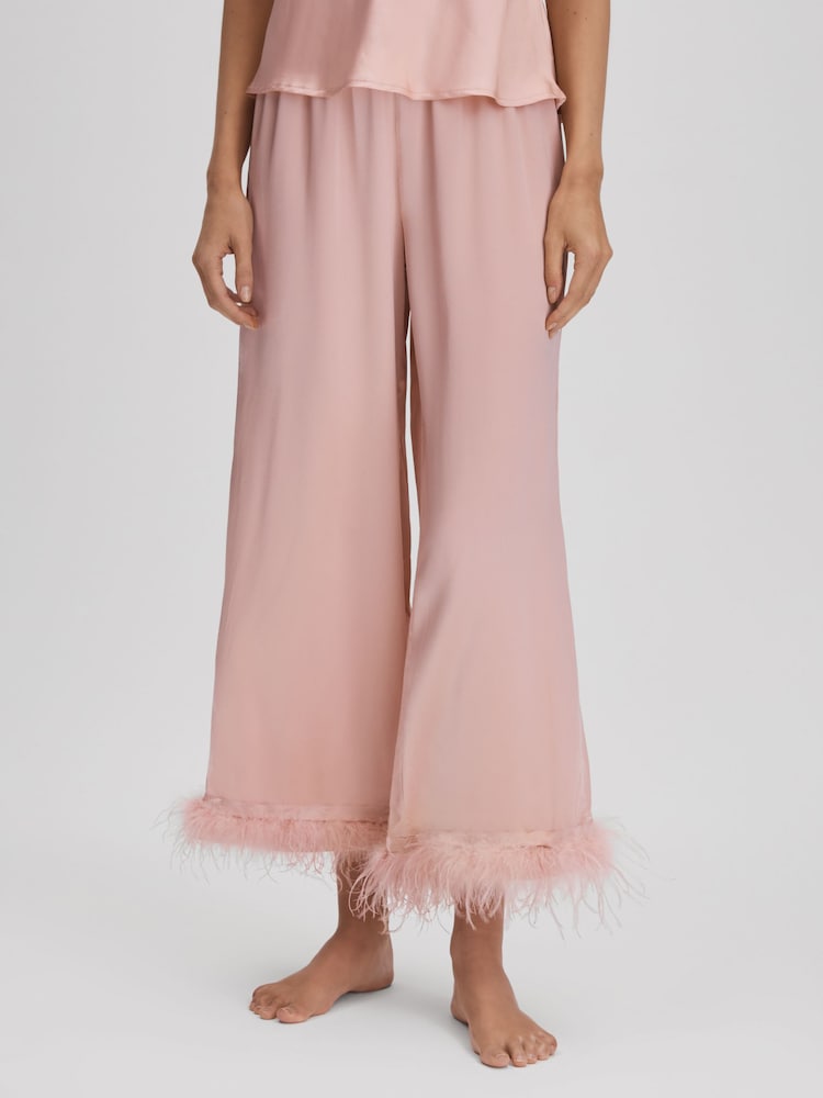 Maison Essentiele Pyjamahose aus Seide mit Federnbesatz - Bild 1 von 7 Maison Essentiele Pyjamahose aus Seide mit Federnbesatz - Bild 1 von 7