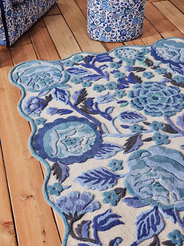 Cath Kidston Floral Strawberry Garden Floral Wool Rug - Image 2 of 5