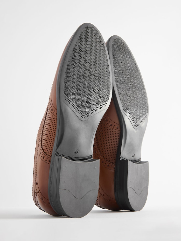 Tan Brown Leather Embossed Wing Cap Brogues Shoes - Image 4 of 4