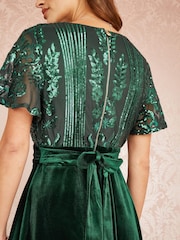 Yumi Green Embellished Velvet Wrap Skater Midi Dress - Image 4 of 5