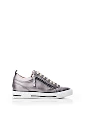 Moda in Pelle Brayleigh Hidden Wedge Trainers With Contrast Counter and Tassle Z - Image 1 of 4
