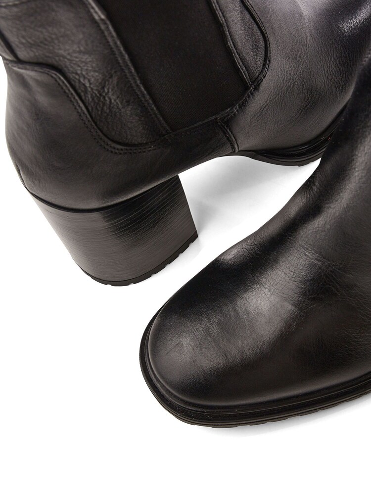 Moda in Pelle Kayari Block Heel Ankle Boots - Image 4 of 4 Moda in Pelle Kayari Block Heel Ankle Boots - Image 4 of 4