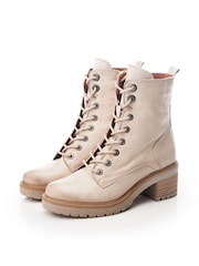 Moda in Pelle Bellzie Lace Up Leather Ankle Boots - Image 3 of 5