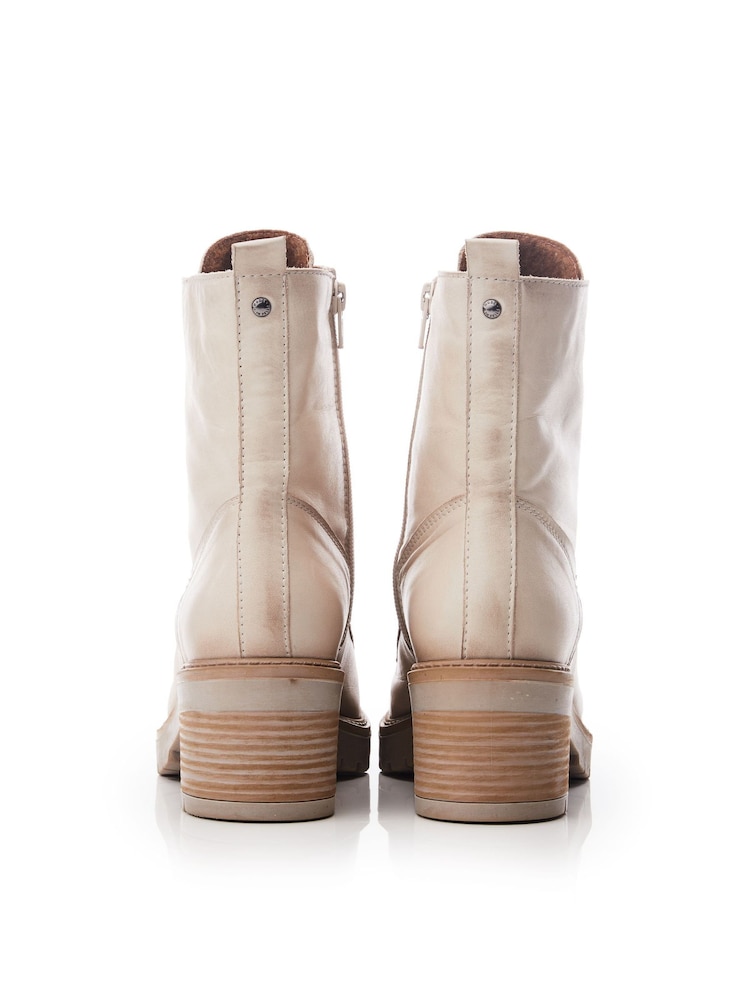 Moda in Pelle Bellzie Lace Up Leather Ankle Boots - Image 5 of 5