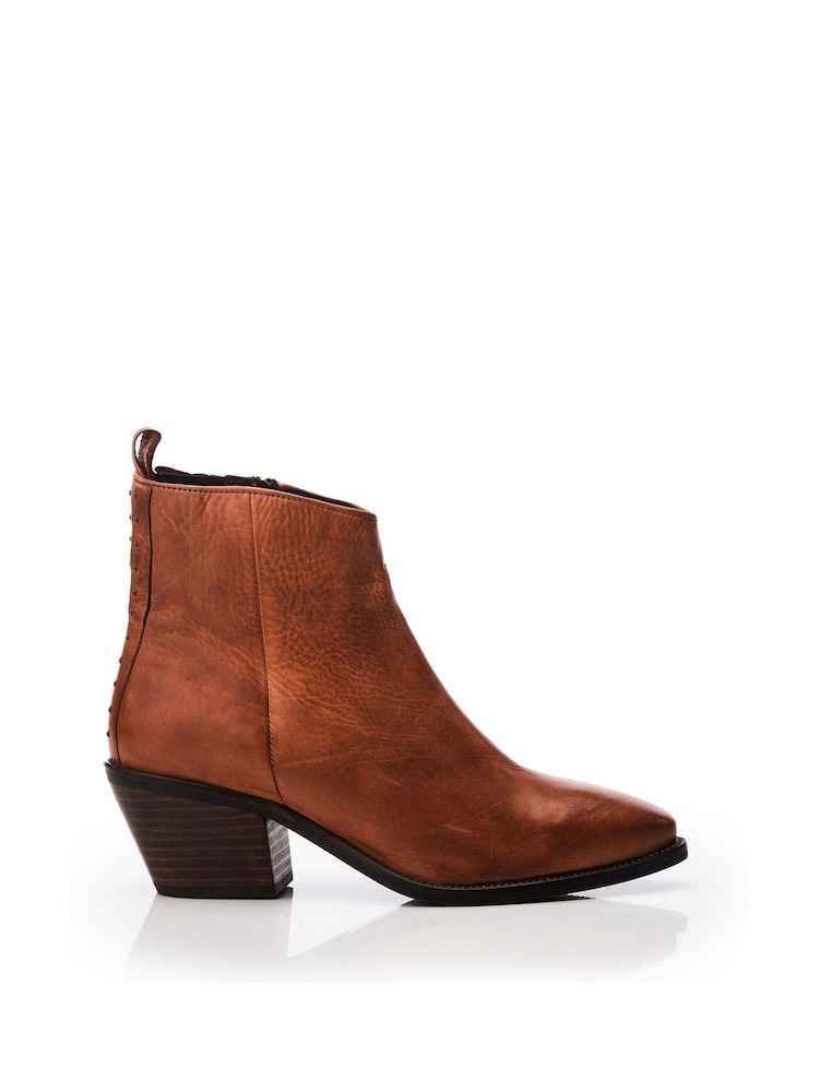 Moda in Pelle Maevie Pointed Side Zip Western Boots Stud Back Detail - Image 1 of 4 Moda in Pelle Maevie Pointed Side Zip Western Boots Stud Back Detail - Image 1 of 4