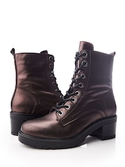 Moda in Pelle Bellzie Lace Up Leather Ankle Boots - Image 4 of 4
